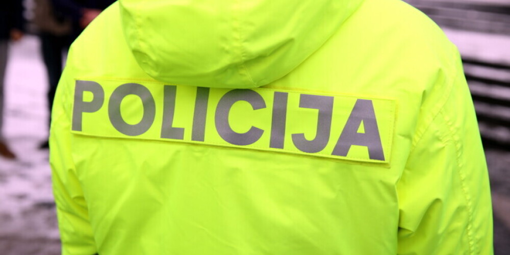 В Латгале пьяному водителю, предложившему полицейским 20 евро, грозит срок до пяти лет