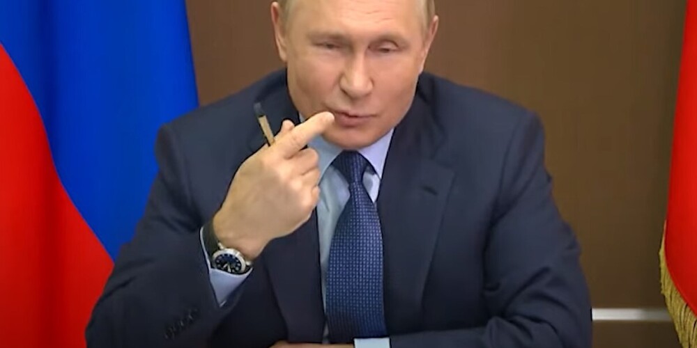 Путин привился экспериментальной вакциной от коронавируса