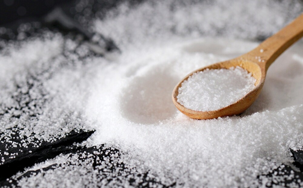 Pazīmes, kas liecina – ēdienkartē ir pārlieku daudz sāls