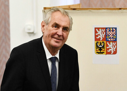 Čehijas prezidents atkal hospitalizēts pēc pozitīva Covid-19 testa