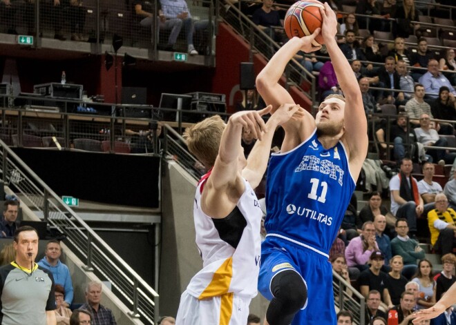 Latvijas basketbolistu potenciālo pretinieku cīņās negaidītas uzvaras baltkrieviem un britiem; ar pārsteigumu sāk arī igauņi