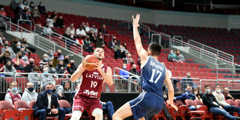 Latvijas vīriešu basketbola izlase aizvada 2023.gada Pasaules kausa kvalifikācijas spēli pret Slovākijas komandu "Arēnā Rīga".