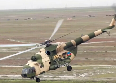 Azerbaidžānā armijas helikoptera avārijā gājuši bojā 14 cilvēki