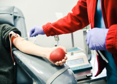 Valsts asinsdonoru centrs aicina iedzīvotājus ziedot asinis