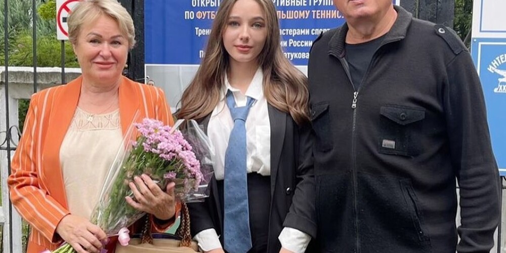 Мама Юлии Началовой в день рождения внучки довела поклонников до слез