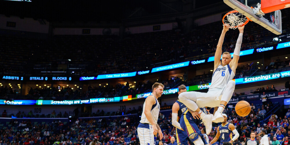 Latvijas basketbolists Kristaps Porziņģis (6. numurs).