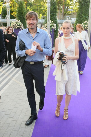 Atis ar sievu Ludmilu.