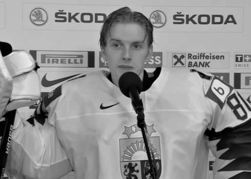 Izbeidz lietu par traģiski bojāgājušā hokejista Matīsa Kivlenieka nāvi
