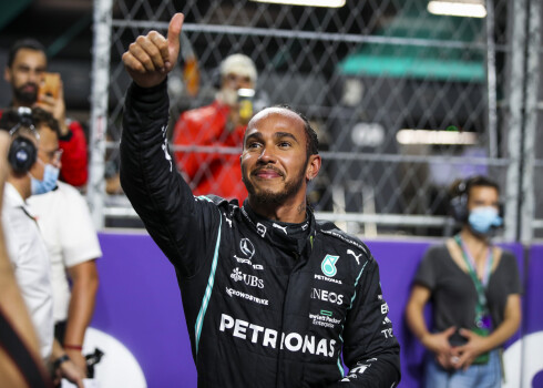 Hamiltons Saūda Arābijā ātrākais sezonas priekšpēdējā posma kvalifikācijā