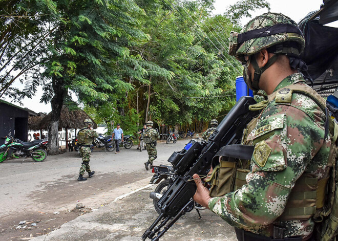 Venecuēlā nogalināts bijušais FARC līderis, kurš bija iemantojis nežēlīga cilvēka slavu