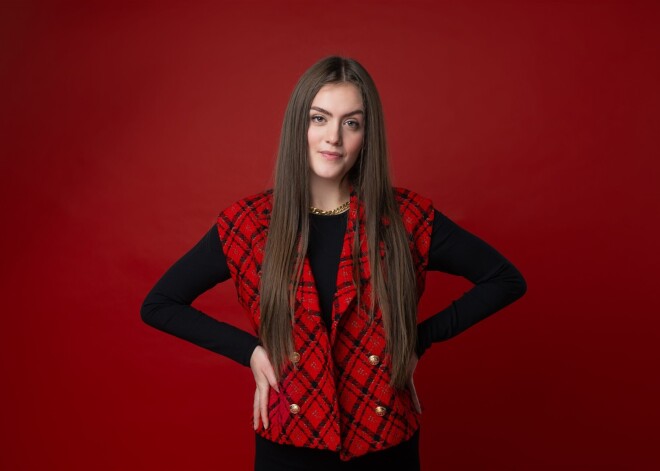 Bukmeikeri par favorītu uz uzvaru "X faktorā" uzskata Grētu Grantiņu