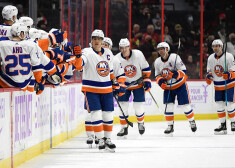 Ņujorkas "Islanders" beidzot uzvar un pārtrauc 11 zaudējumu sēriju