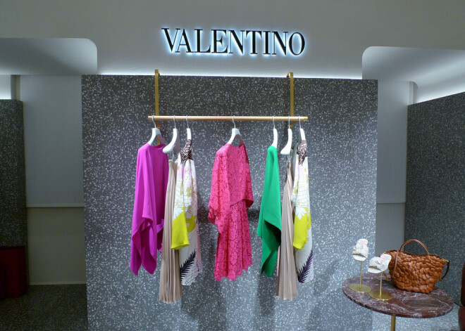 Valentino превратит свой Instagram в платформу для молодых дизайнеров