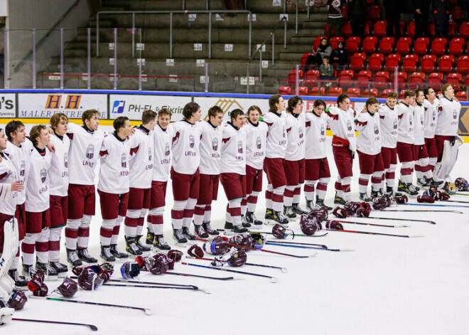 Latvijas U-20 hokeja izlasei minimāls zaudējums pret Baltkrieviju