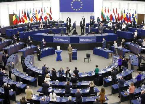 EP aicina piemērot sankcijas Krievijas amatpersonām par vēršanos pret "Memoriālu"