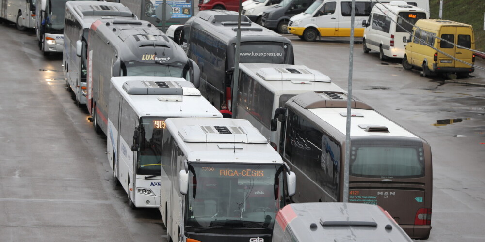 У части региональных автобусов появится больше остановок в Риге