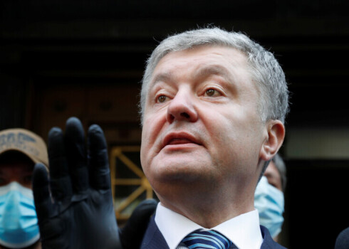 Ukrainas eksprezidents Porošenko tiek turēts aizdomās par valsts nodevību
