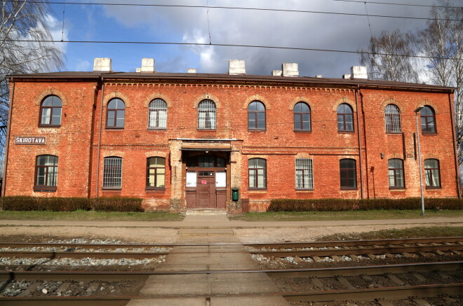 Rīgas attīstības plānu idejās iecerēts tramvaja līniju no “Doles” pagarināt līdz Šķirotavas stacijai.