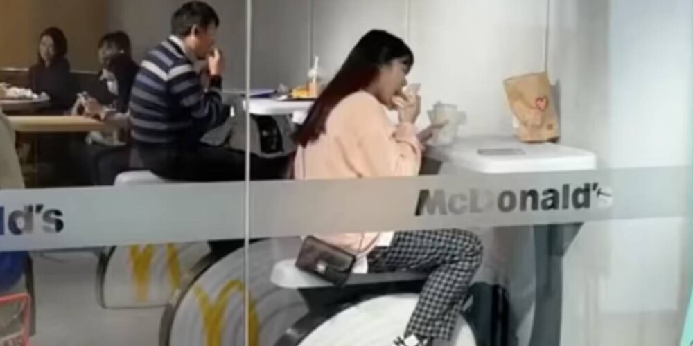VIDEO: "McDonald's" nācis klajā ar inovatīvu ideju, kas "junk food" cienītājiem ļauj uzturēt sevi formā
