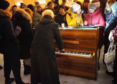 Akcijas dienē līdz Rīgas pilij neizdevās aiznest nevienu mūzikas instrumentu.