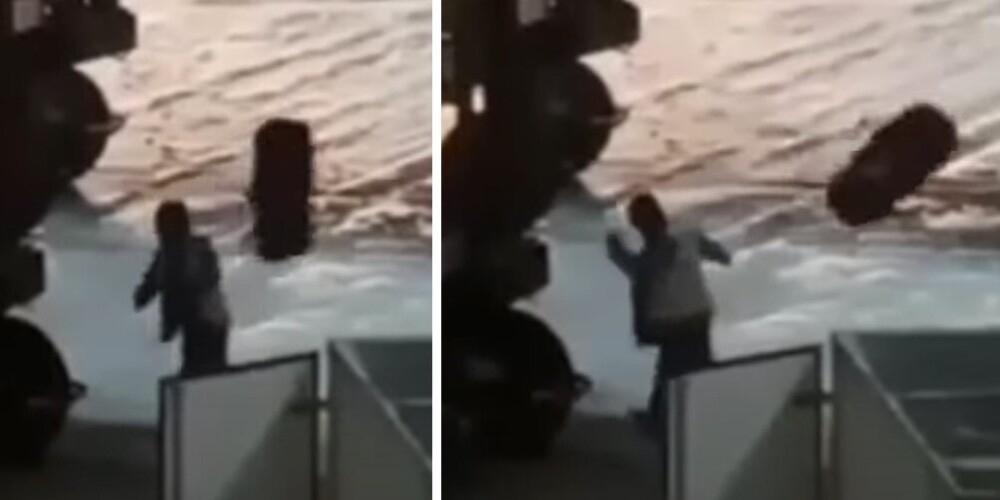 Видео швыряющих вещи сотрудников аэропорта вызвало волну возмущения