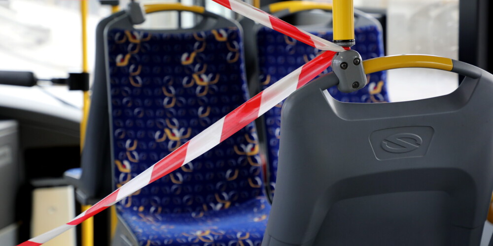 "Стал угрожать расправой": пассажир 3-го автобуса в Риге едва не пострадал от грубого мужчины