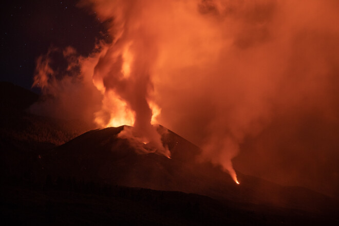 Vulkāna izvirdumā, kas sākās 19. septembrī, neviens cilvēks nav gājis bojā vai ievainots, taču tas nodarījis lielus postījumus.