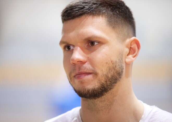 Lomažam 16 punkti uzvarā Turcijas čempionāta spēlē