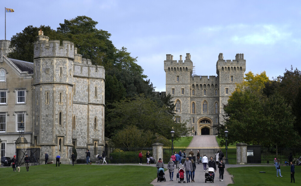 A young man with a crossbow detained in the closed area of ​​Windsor Castle has sent a video to his friends threatening to kill Queen Elizabeth