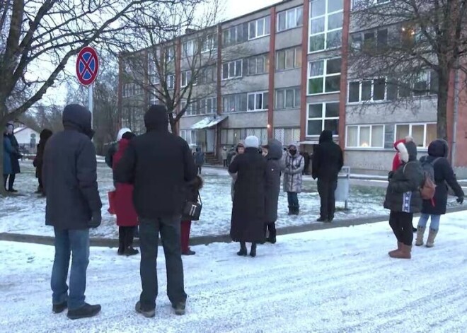 "Соседи в шоке! Ненормальные цены": латвийцы думают о переезде в другие районы из-за огромных счетов за отопление