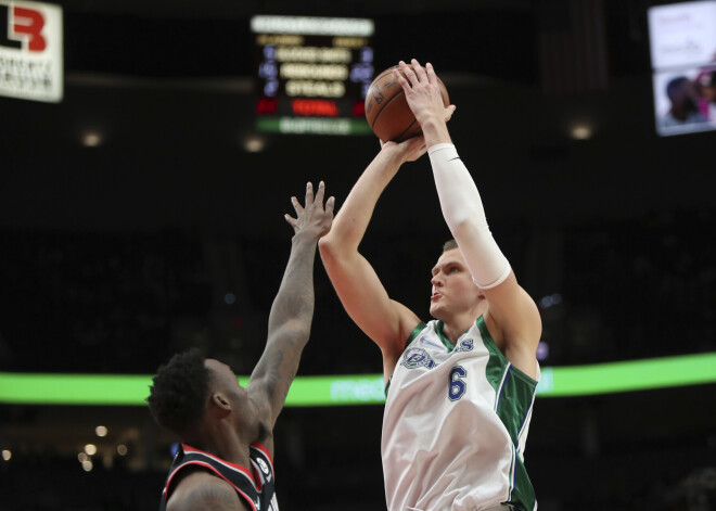 VIDEO: Porziņģis aizvada sezonas iespaidīgāko spēli, palīdzot pieveikt Portlendas "Trail Blazers"