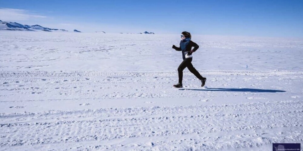 Antarktīdas maratonā četras reizes jānoskrien pa 10,55 kilometrus garu apli.