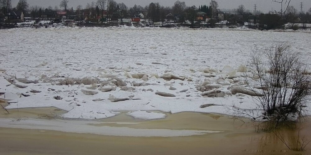 В Курземе может потребоваться эвакуация: реки выходят из берегов, объявлено оранжевое предупреждение