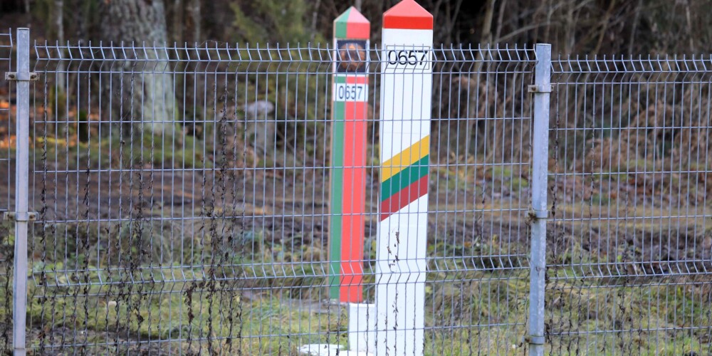 Otrdien Latvijas-Baltkrievijas robežu mēģinājuši šķērsot 33 cilvēki; Lietuvā situācija uz robežas jau trešo dienu mierīga