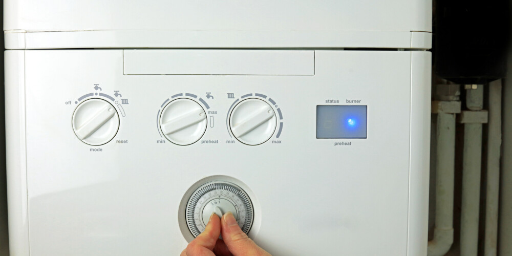 Kā ietaupīt naudu, ja mājās ūdeni silda elektriskais boilers?