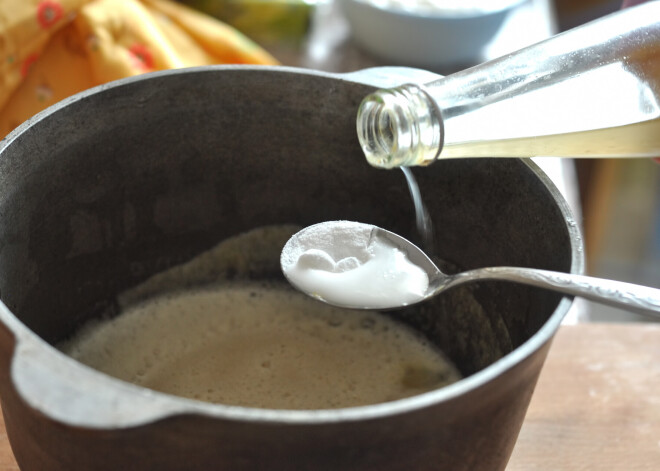 Populāri mājas tīrīšanas līdzekļi, kurus nekad nevajadzētu izmantot vienlaicīgi