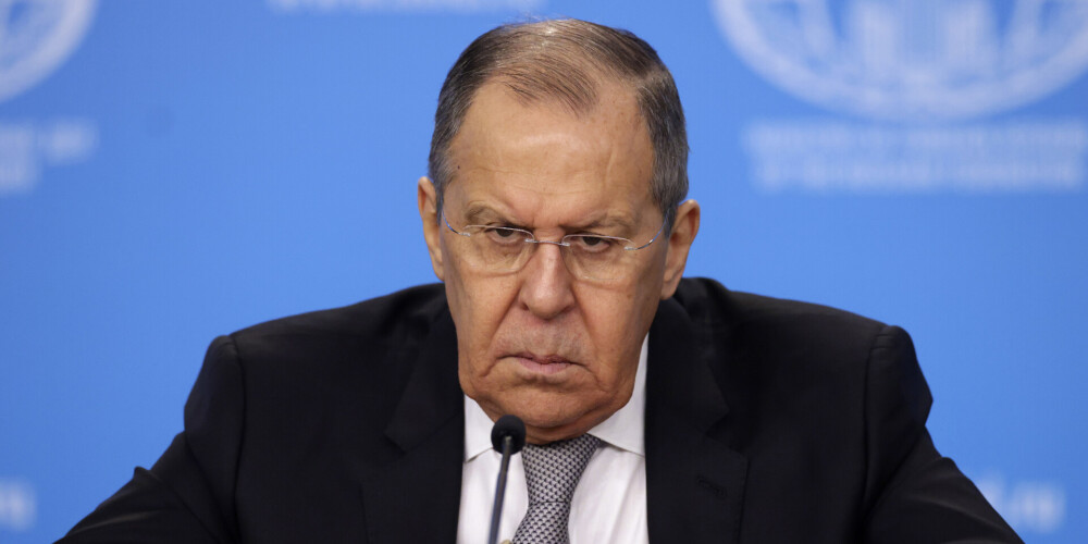 Lavrovs: Krievija "drošības garantiju" noraidīšanas gadījumā rīkosies savas drošības interesēs