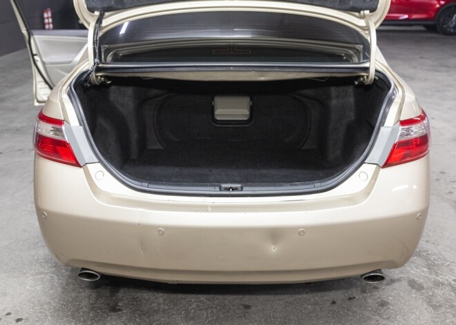 Не хотела заразиться: женщина возила больного коронавирусом ребенка в багажнике автомобиля