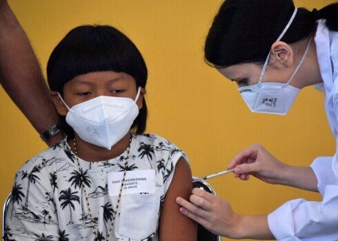 В Бразилии начинается вакцинация детей, несмотря на возражения президента