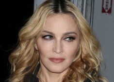 "Жизнь меня избила!": поклонников встревожили новые снимки 63-летней Мадонны