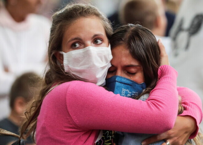 "Я с ужасом представляю, что случится через пару недель": врач рассказывает о новом виде пандемии