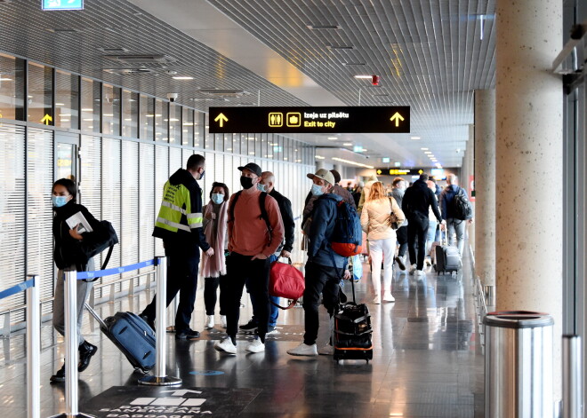 No šodienas "Covidpass.lv" jāiekļauj plašākas ziņas arī no pilnībā vakcinētiem vai pārslimojušajiem ieceļotājiem