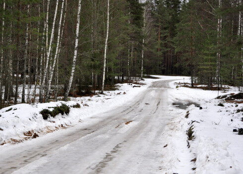 Latvijas valsts ceļi предупреждает о быстром обледенении главных автодорог в столичном регионе