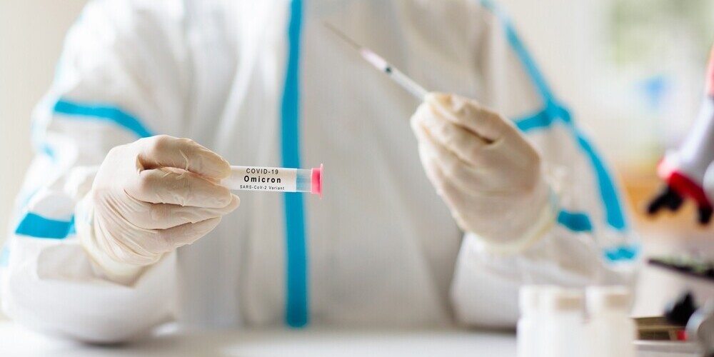 Израильские ученые: четвертая прививка от Covid-19 не защищает от омикрона