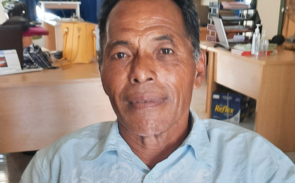 Vīrietis no Tongas izdzīvo pēc 27 stundu ilgas peldēšanas jūrā