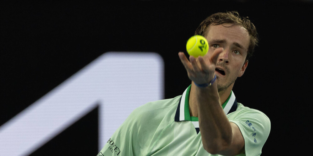 Galvenais favorīts Medvedevs sasniedz "Australian Open" ceturtdaļfinālu