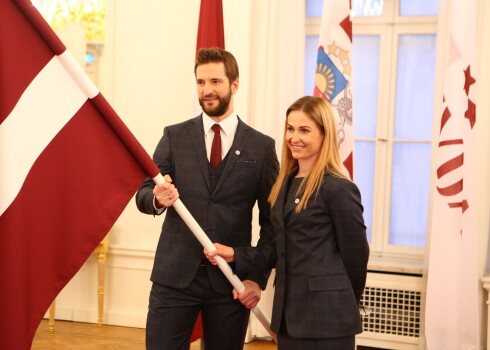 Latvijas karognesēji Pekinas olimpiskajās spēlēs būs Elīza Tīruma un Lauris Dārziņš