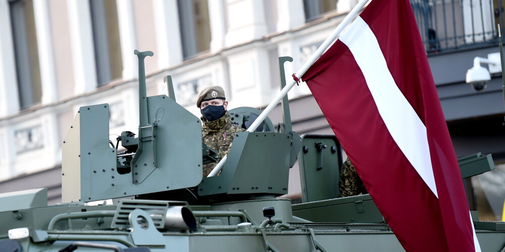 В Латвии планируют вернуть обязательную военную службу?