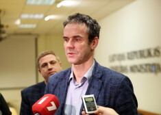  Paula Stradiņa klīniskās universitātes slimnīcas infektologs un Latvijas Universitātes profesors Uga Dumpis.