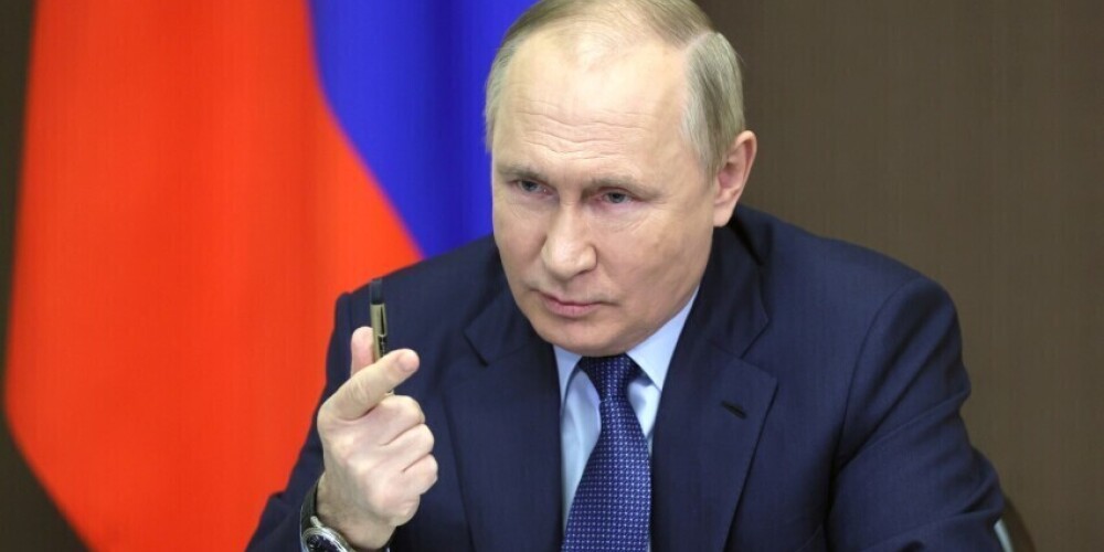 Ir visas pazīmes, ka Putins plāno pielietot spēku pret Ukrainu līdz februāra vidum, norāda ASV diplomāte